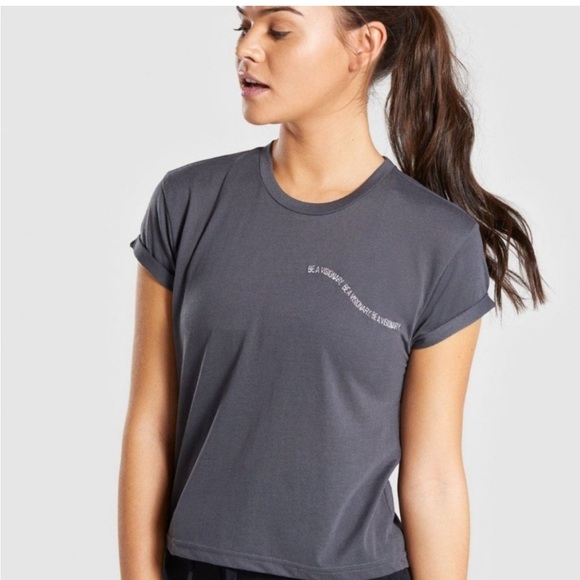 🦈 Gymshark “Be A Visionary” Cropped Tee - Gray - Medium - Picture 1 of 9